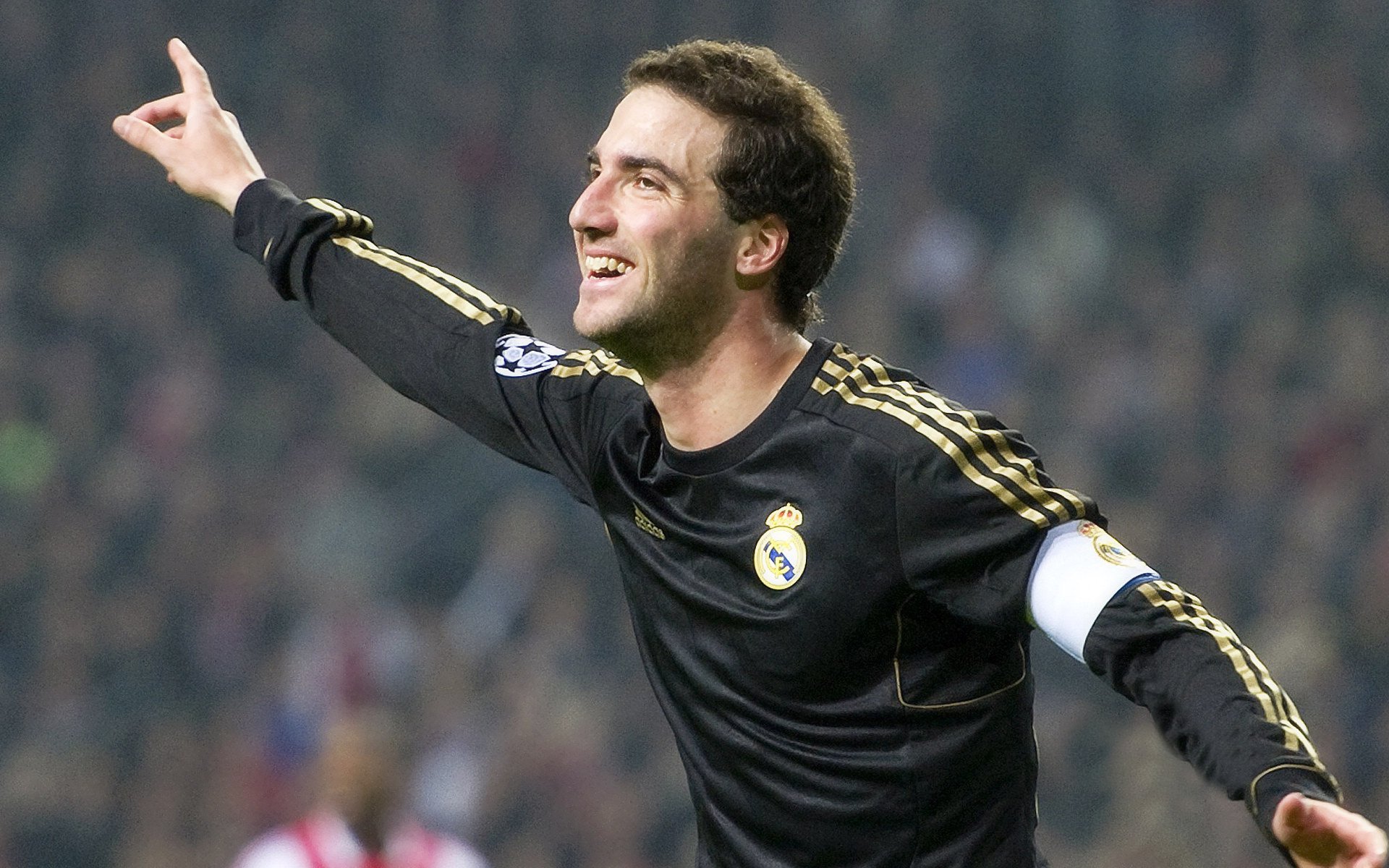 巴塞罗那翻盘成功,豪取胜利晋级,巴塞罗那现场