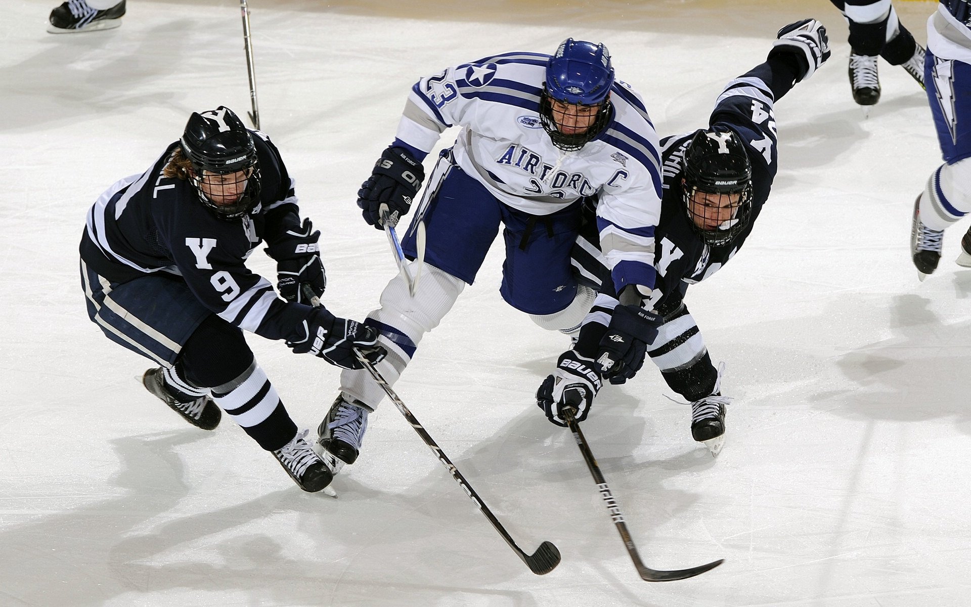 Jiuyou-史上最“爆炸”的入球瞬间，点燃球迷激情，爆炸的篮球